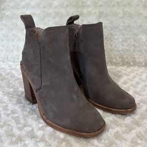 UGG PIXLEY STACKED BLOCK HEEL LEATHER ANKLE BOOTS SZ 6.5